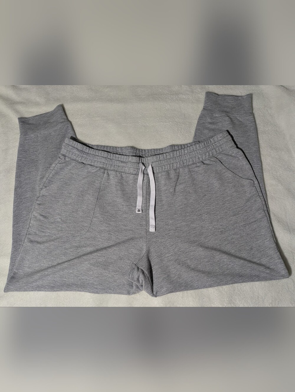 Reebok Women's XXL Gray Graphic Joggers